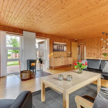 Holiday home Ellyn - 500m From The Sea In Se Jutland By Interhome Haderslev