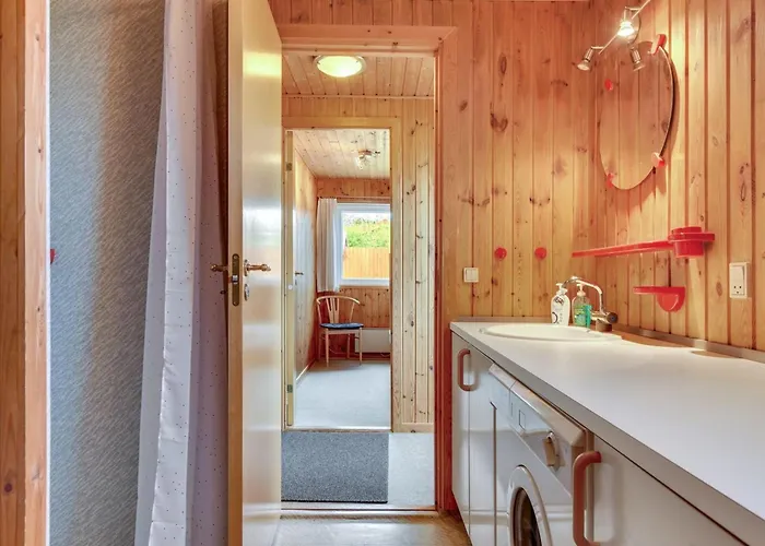 Ellyn - 500m From The Sea By Interhome